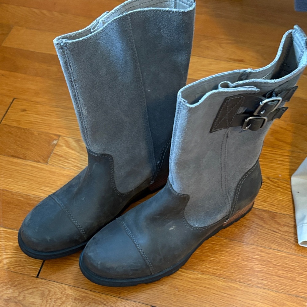 Sorel Major Leather Buckle Boots